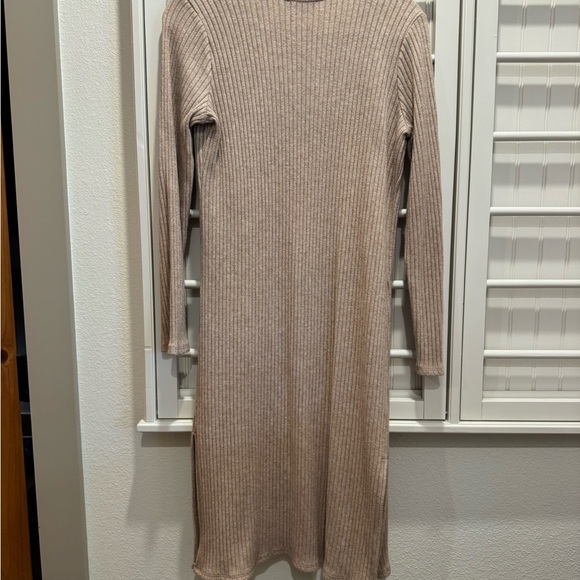 LOFT Long Ribbed Cardigan in Beige - Picture 3 of 4